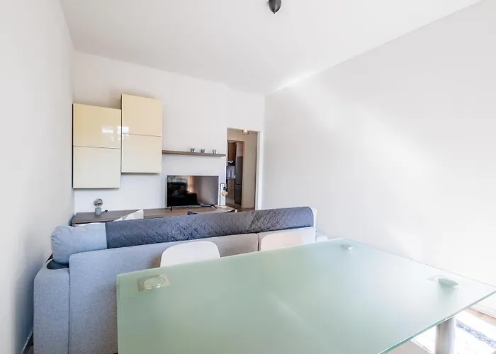 Guesthost - La Terrazza Di Mamma Lägenhet *